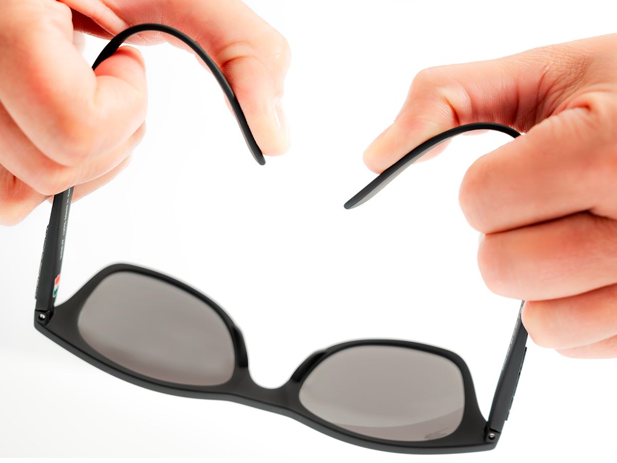 WRS SUNGLASSES BLACK MIRROR LENS