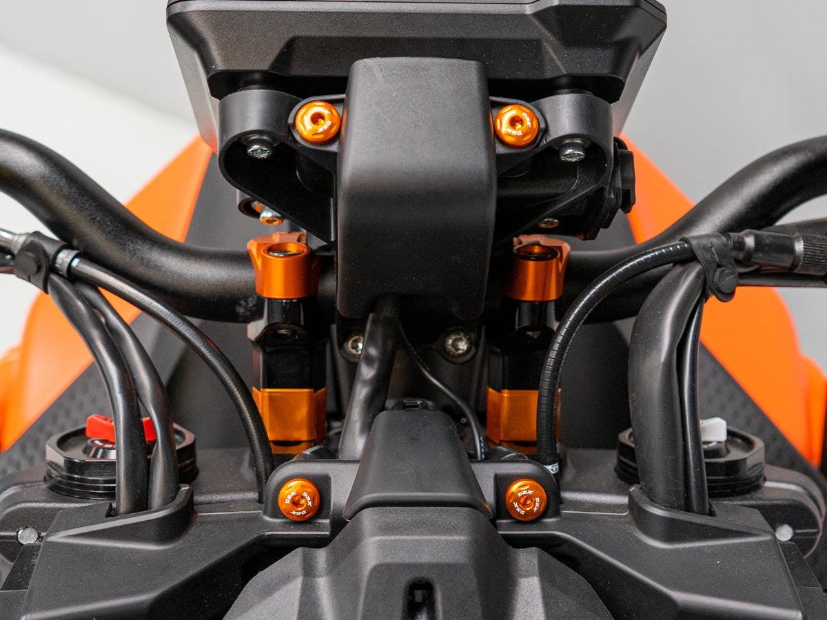 KVT72 Ktm 990 Duke Windshield/light Screws Kit