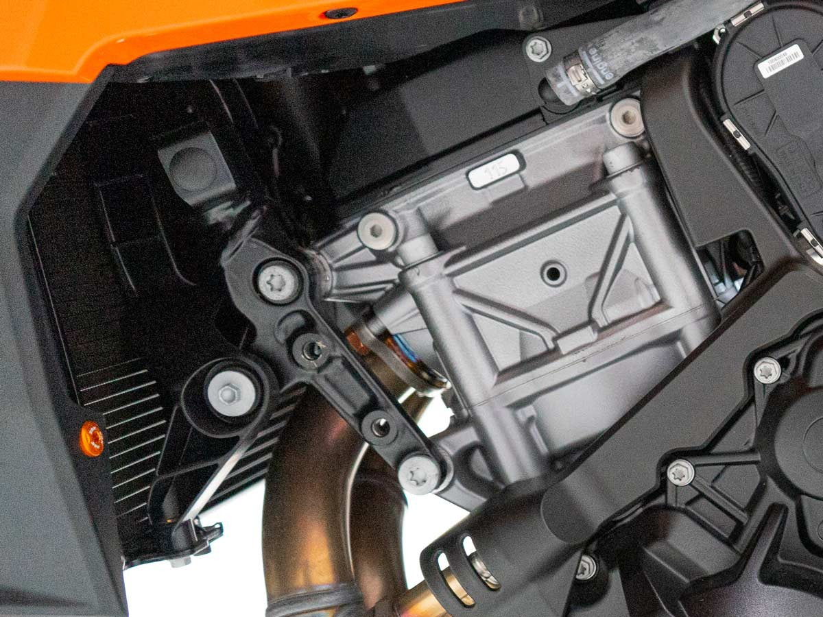 KVT71 Ktm 990 Duke Front Side Panels Screws Kit