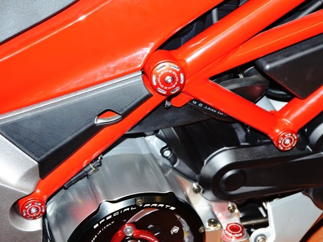 TTMTS15 - KIT FRAME CAPS MTS MY 2015