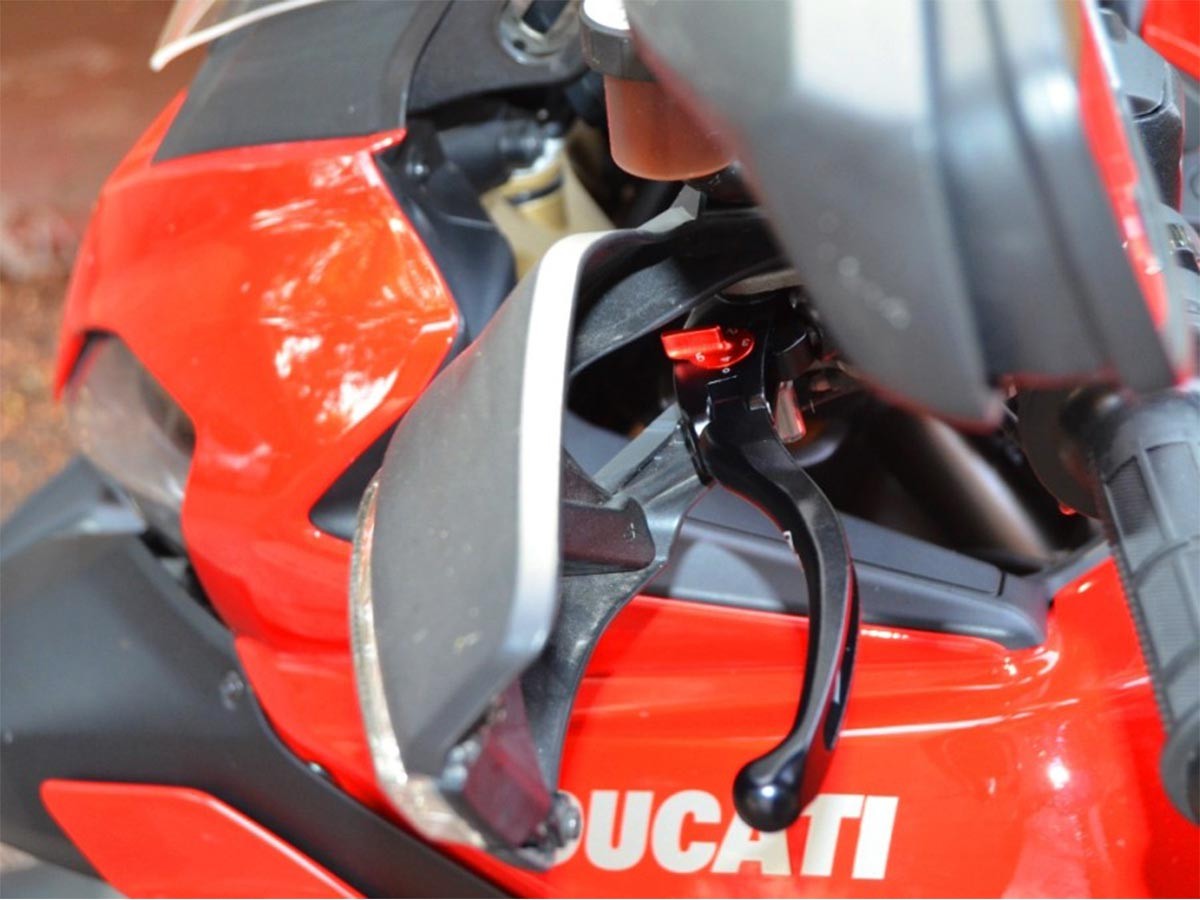 LE01 - BRAKE / CLUTCH ADJ. LEVERS  ECO GP 1