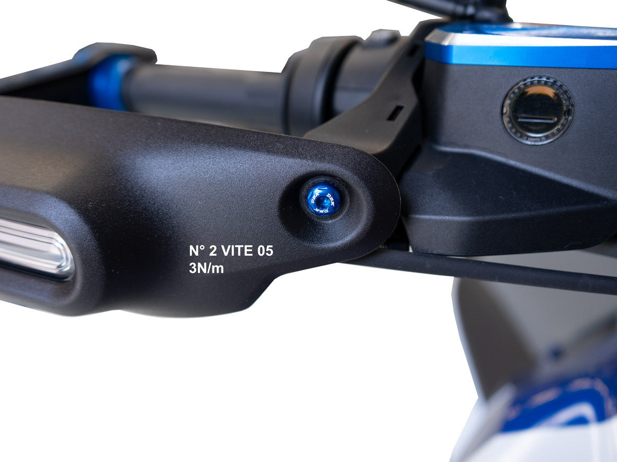 KVT69 - BMW R1300GS HANDGUARD BOLT KIT