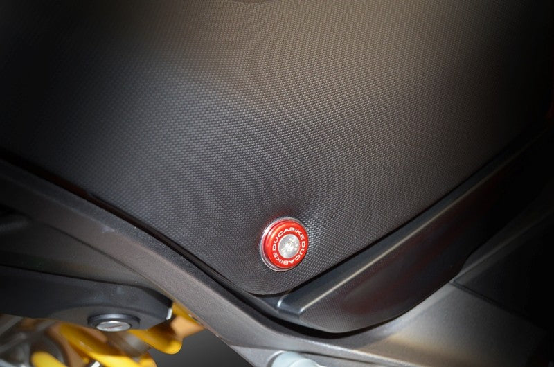 RVS01 - SEAT BOLTS