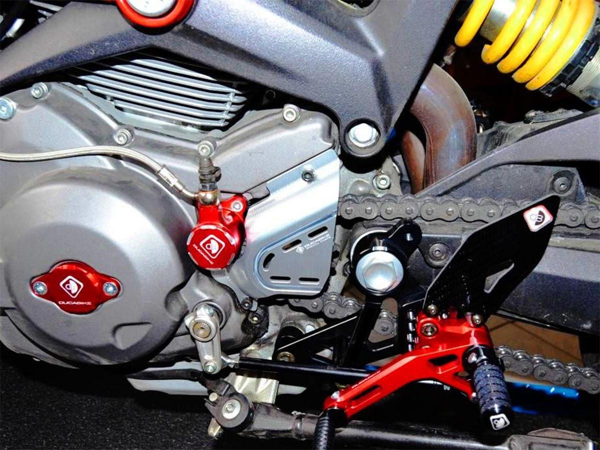 CP03 - SPROCKET COVER