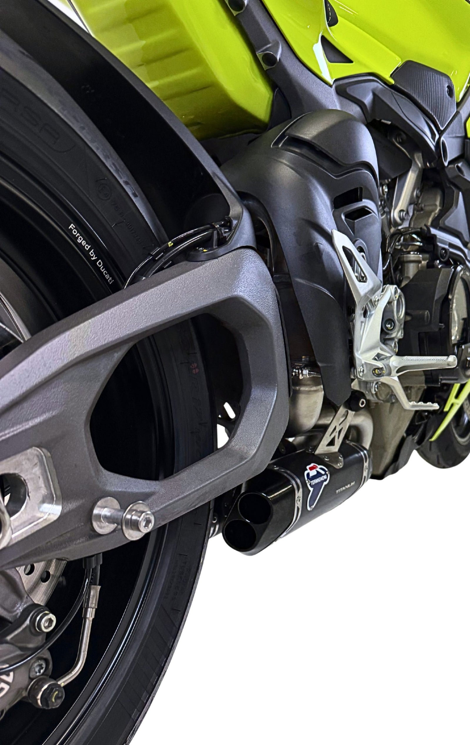 D23509440INA Termignoni Silencers Black Panigale V4/Streetfighter V4 MY25