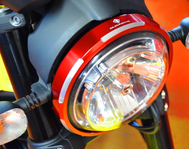 CFSCRA01 - SCRAMBLER BILLET ALUMINIUM HEADLIGHT TRIM