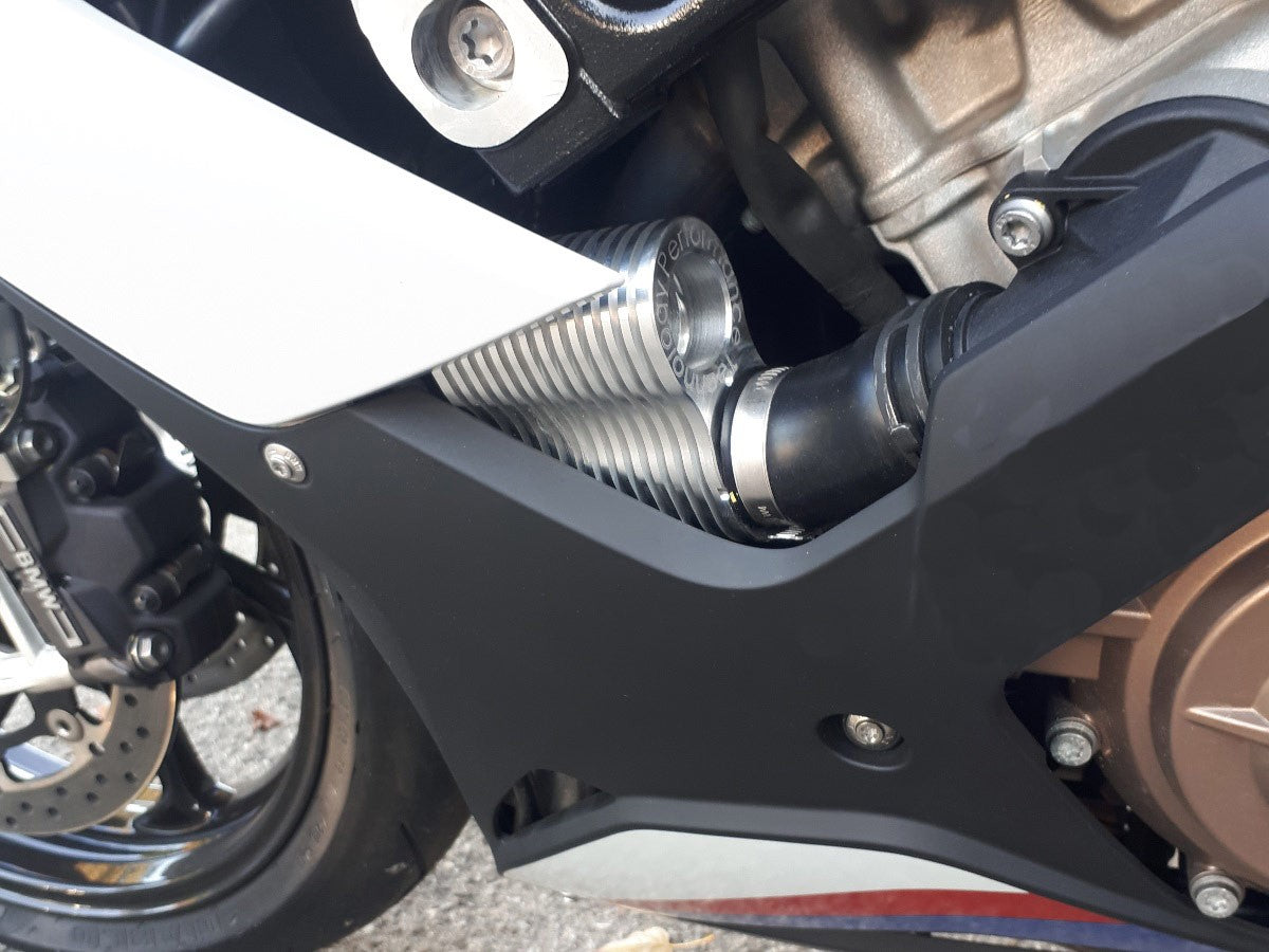 DC03 - BMW H2O LINE COOLER