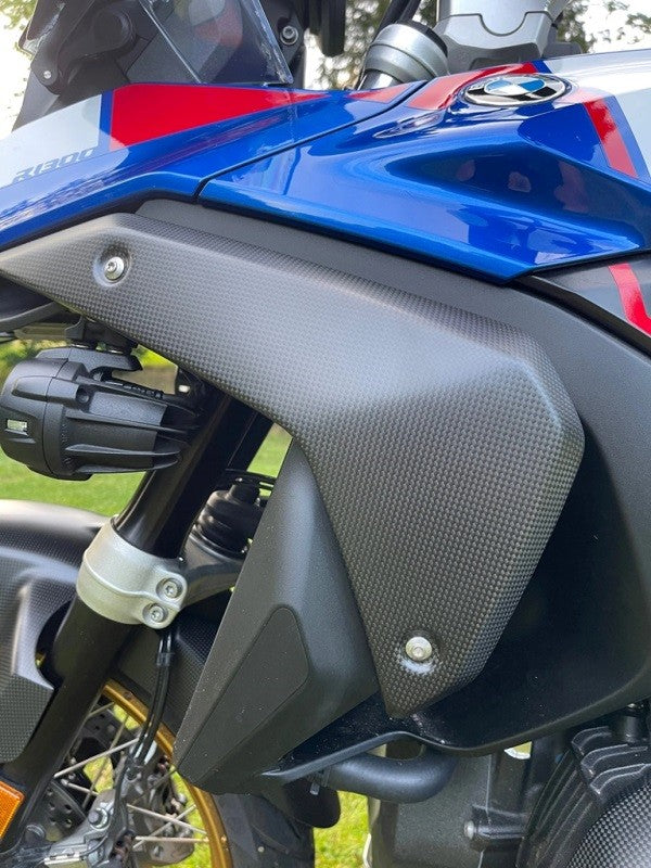CRB180O - BMW R1300GS MATT CARBON SIDE PANELS