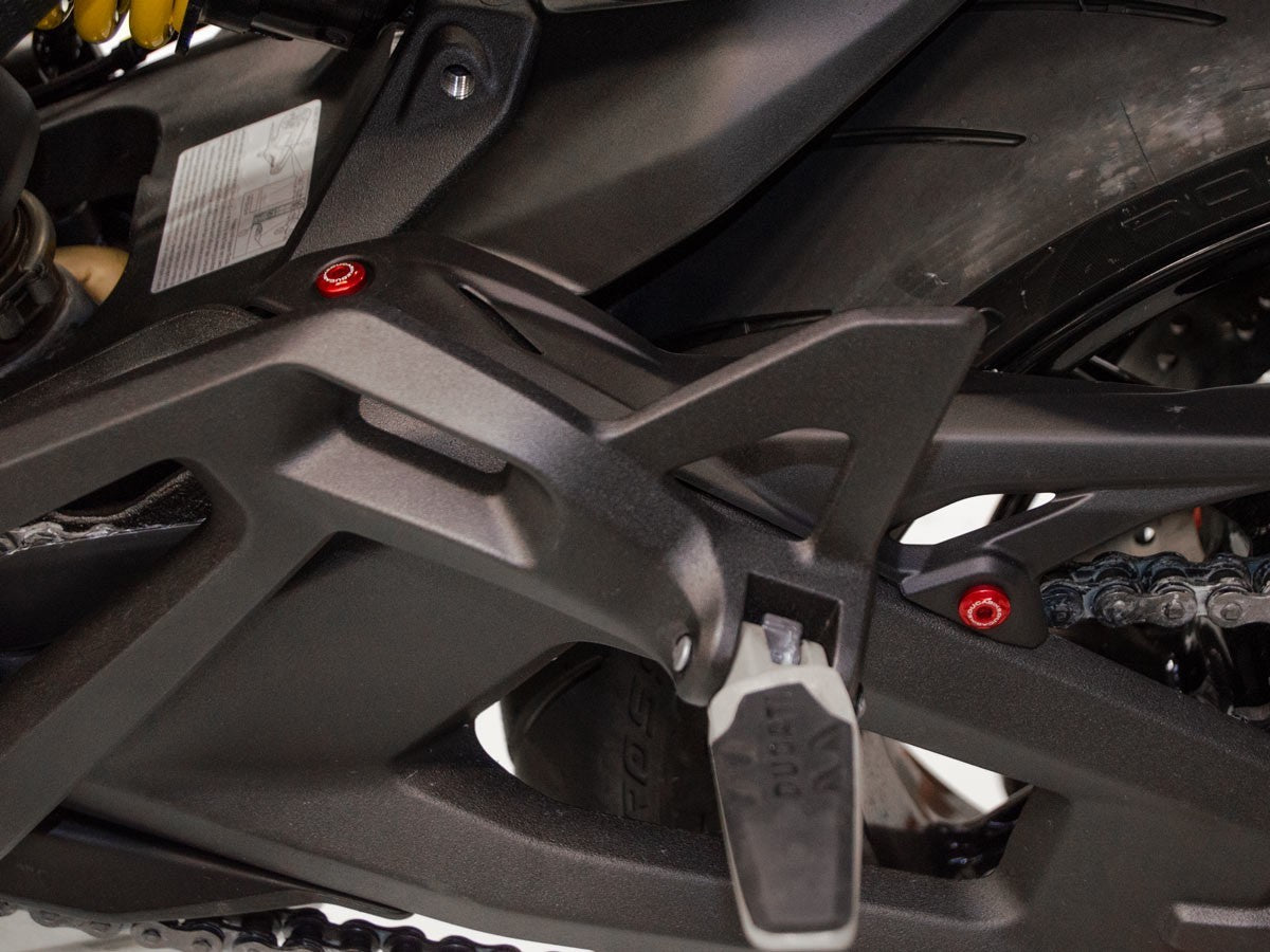 KVT12 - M937 REAR FENDER SCREW KIT