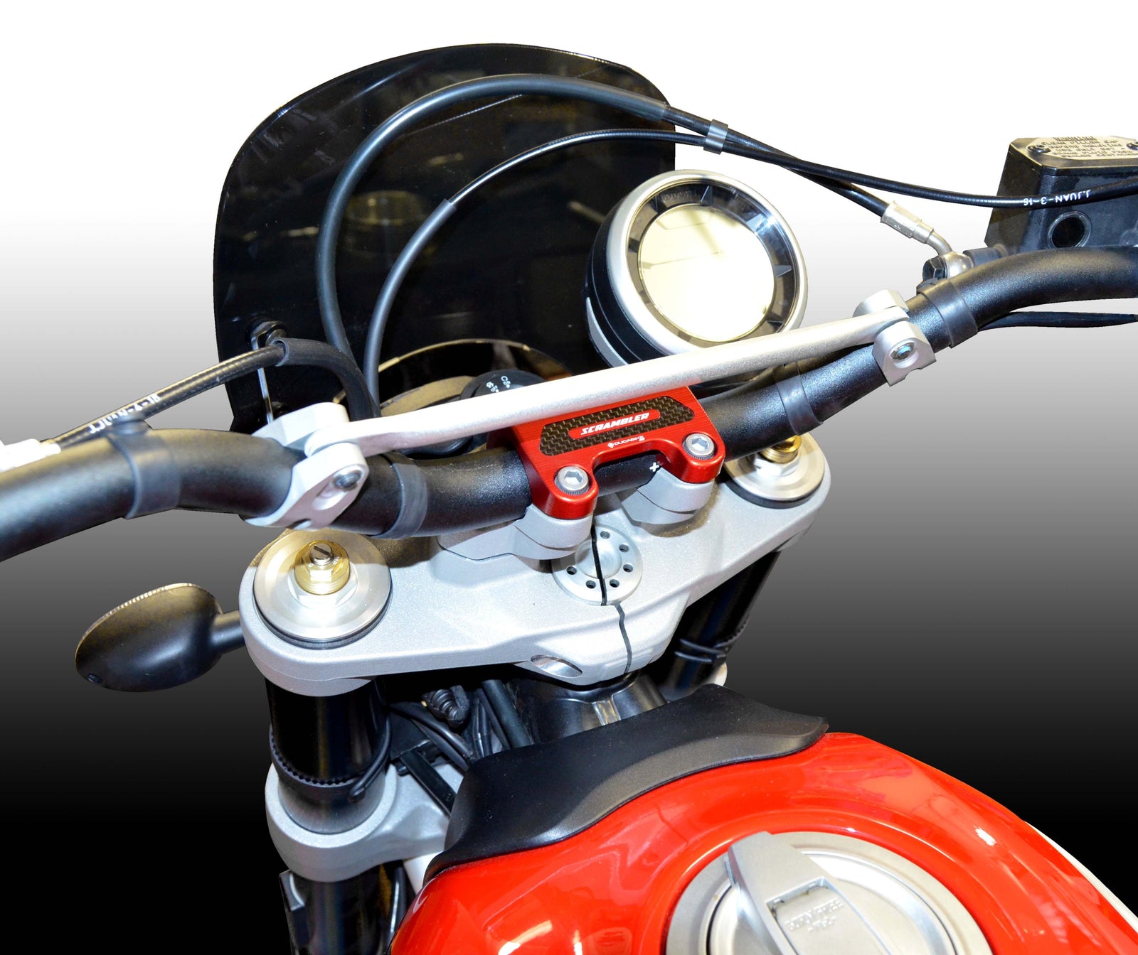 BM12 - HANDLEBAR CLAMP SCRAMBLER D28mm