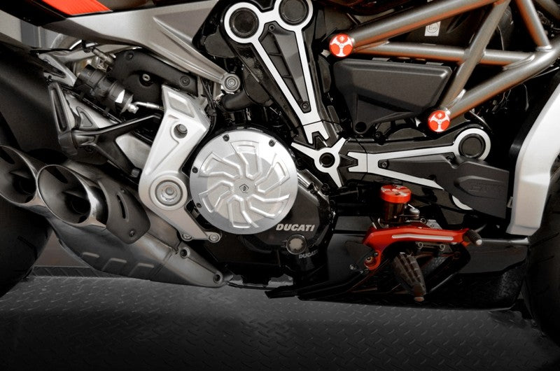 CCO13 - XDIAVEL CLUTCH COVER