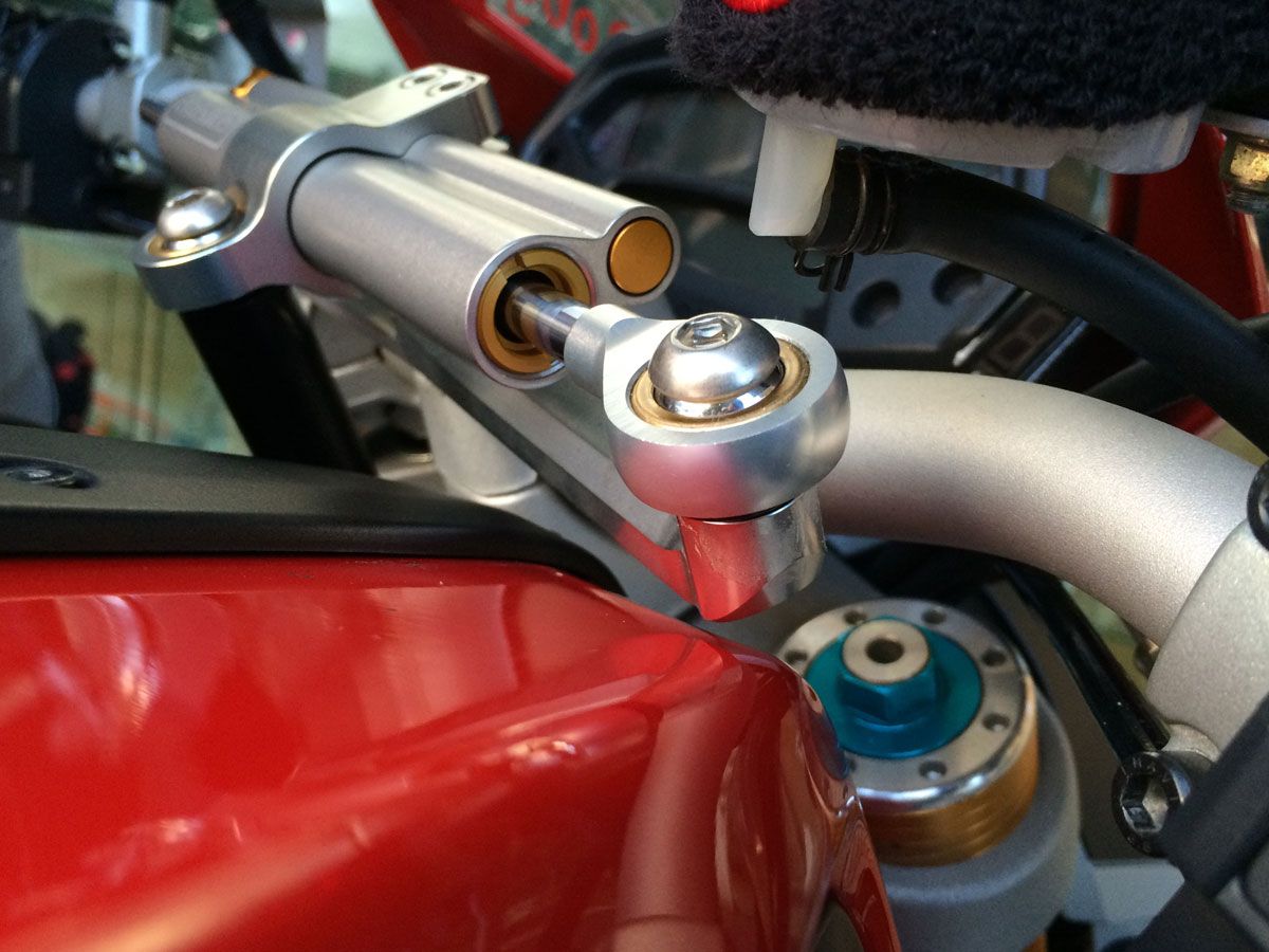 OHLINS MONSTER 796 STEERING SHOCK MOUNT KIT