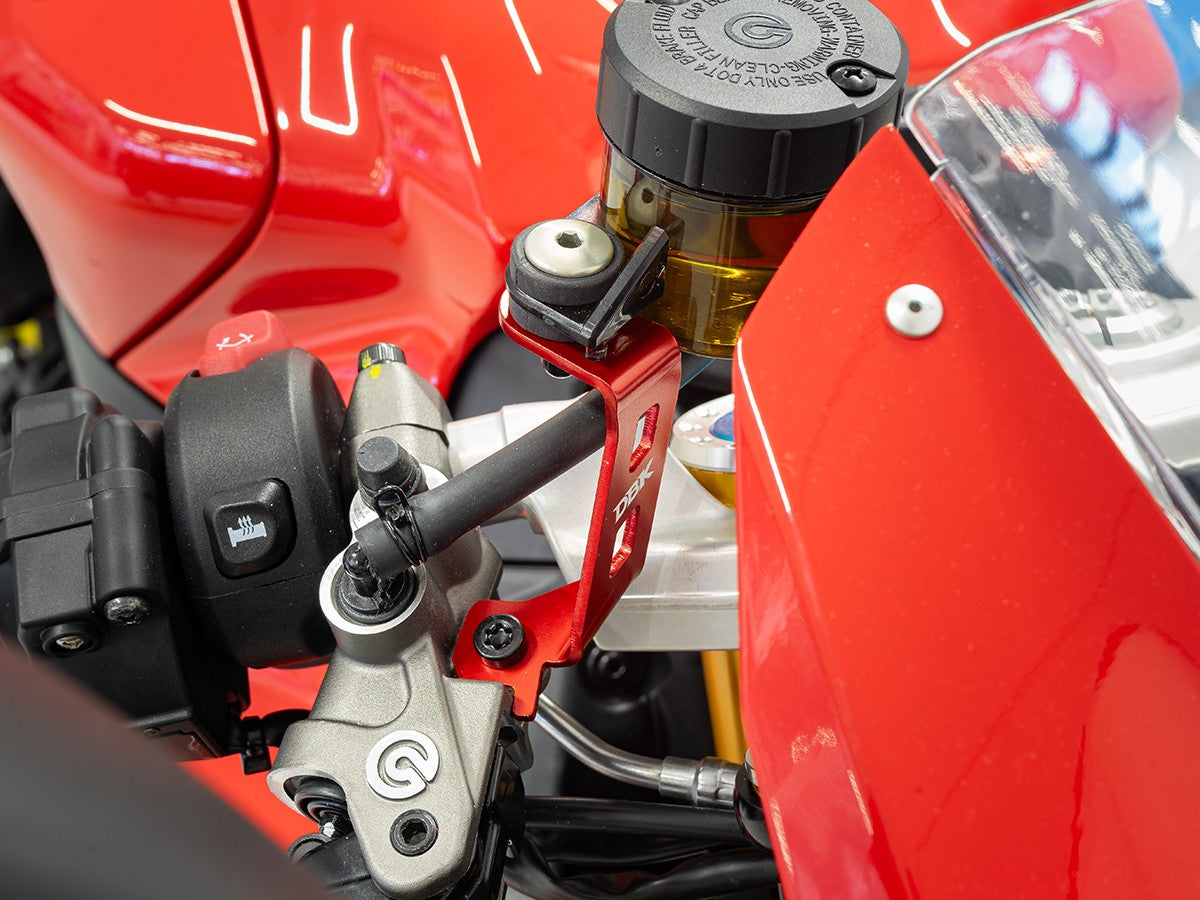 STA22 - BRAKE FLUID RESERVOIR SUPPORT