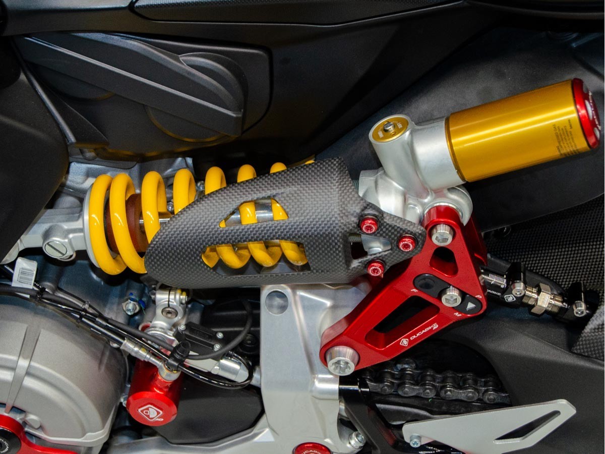 CRB27O - CARBON REAR SHOCK ABSORBER COVER