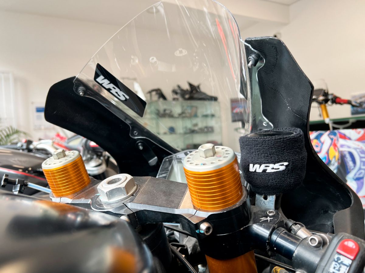 WRS BLACK CUFF PROTECTIVE FOR BRAKE RESERVOIR