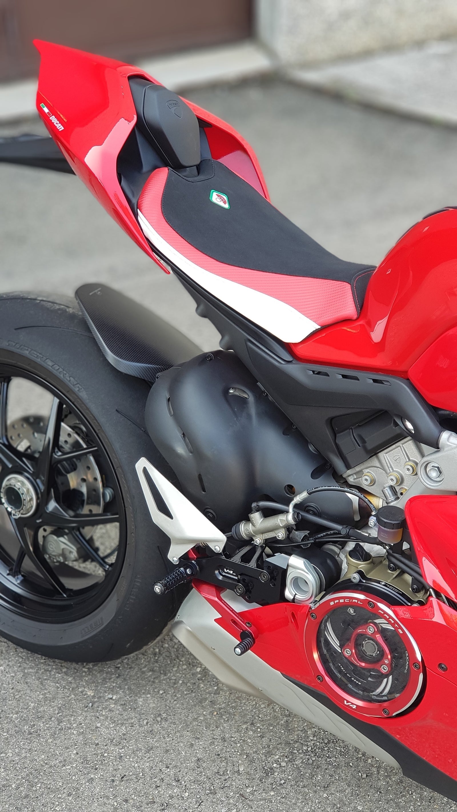 CSV401 Panigale V4 Seat Cover Rider