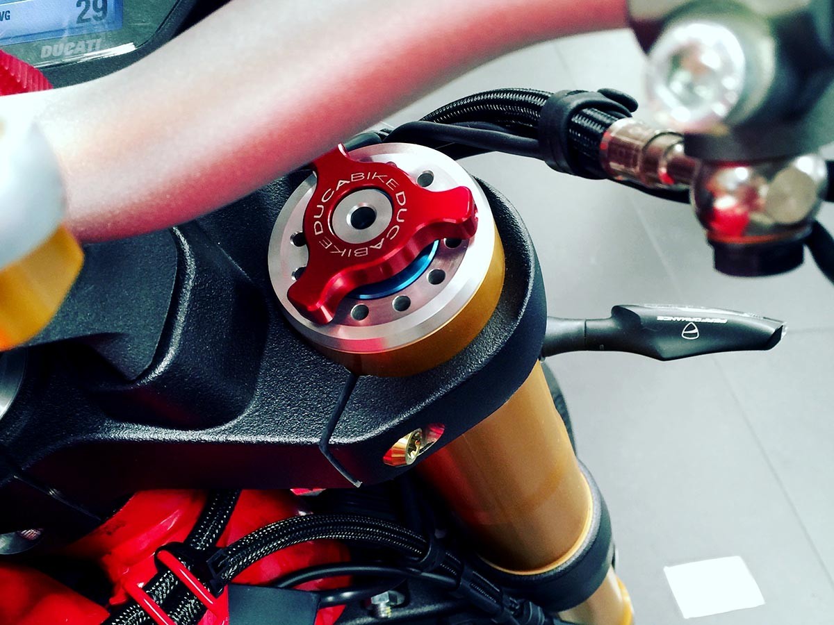 RF1701 - FORK PRELOAD ADJUSTER 17 mm.