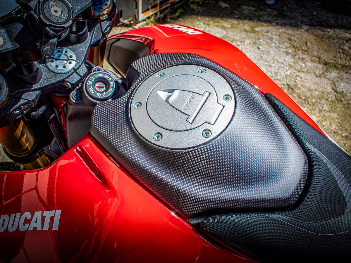 CRB192O HM 950 Carbon Tank Cover