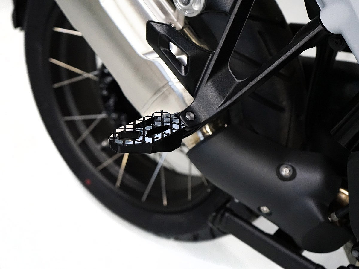 KPDM10 - BMW R1300GS TOURING PASSENGER FOOTPEGS KIT