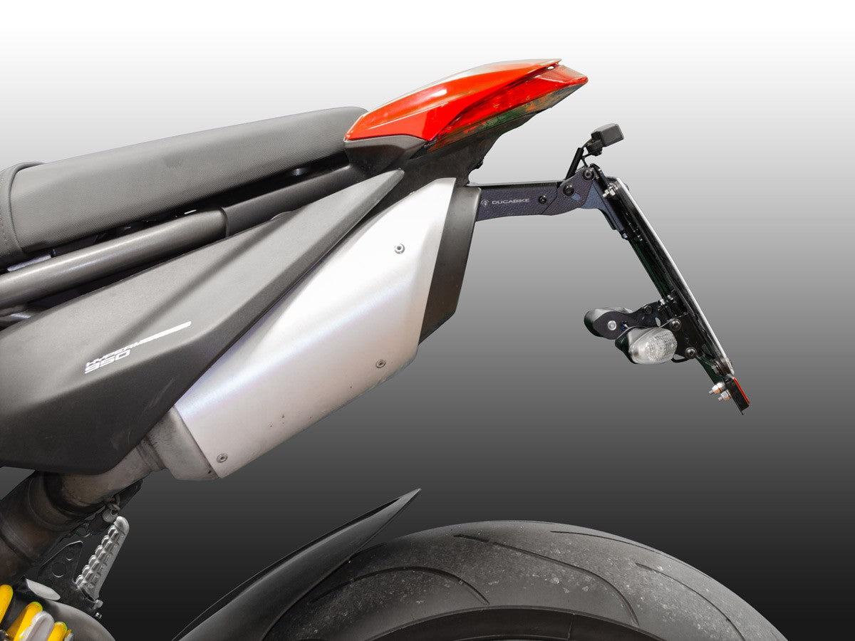 PRT19 - HYM 950 ADJUSTABLE LICENSE PLATE HOLDER