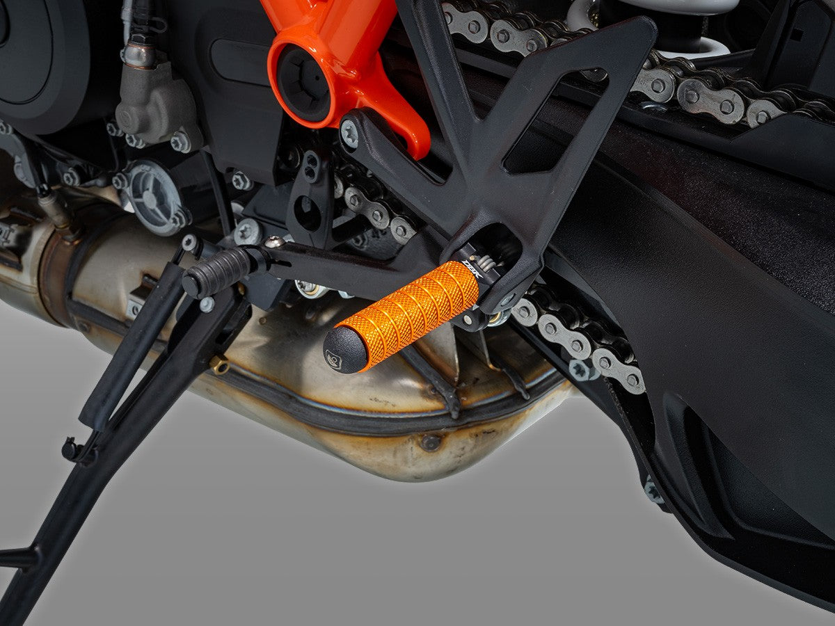 KAPM21D - KTM PILOT FOOTPEGS SUPPORT KIT