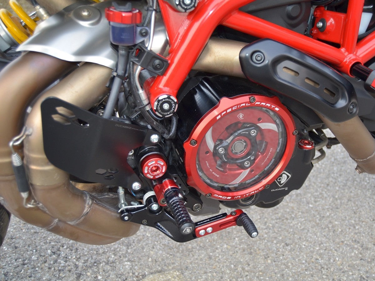 TTF04 - KIT CENTRAL FRAME CAPS (swing arm)