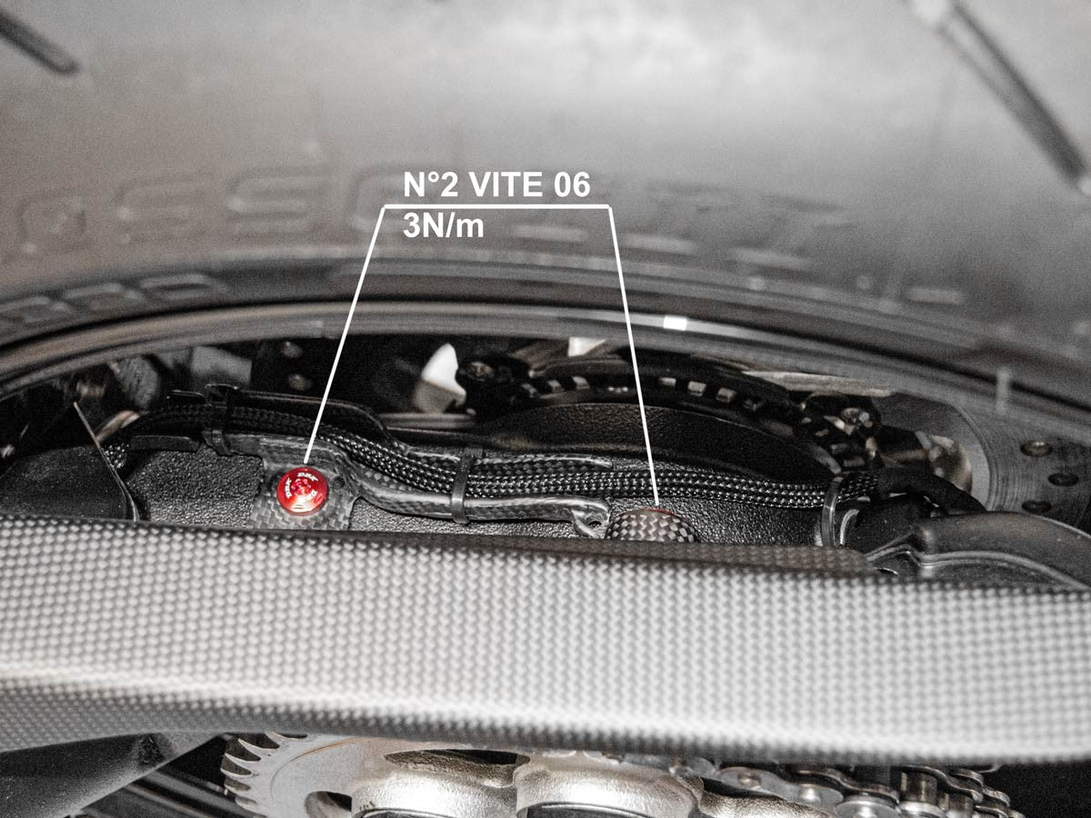 KVT42 - REAR FENDER SCREW KIT