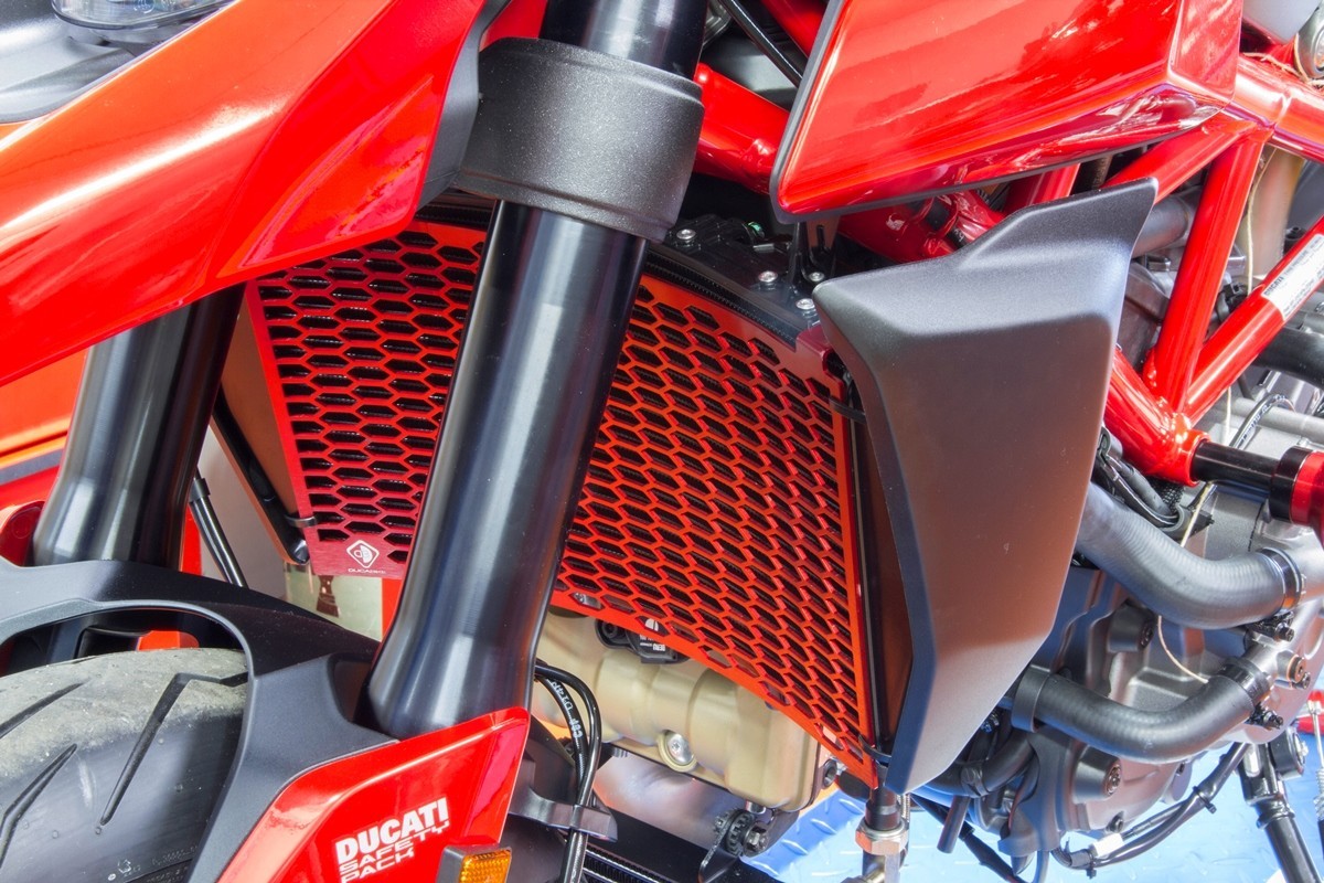 GR05 - RADIATOR GUARD